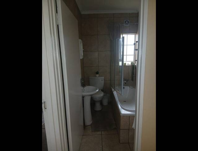 2 BEDROOM APARTMENT FOR SALE IN ELANDSPARK